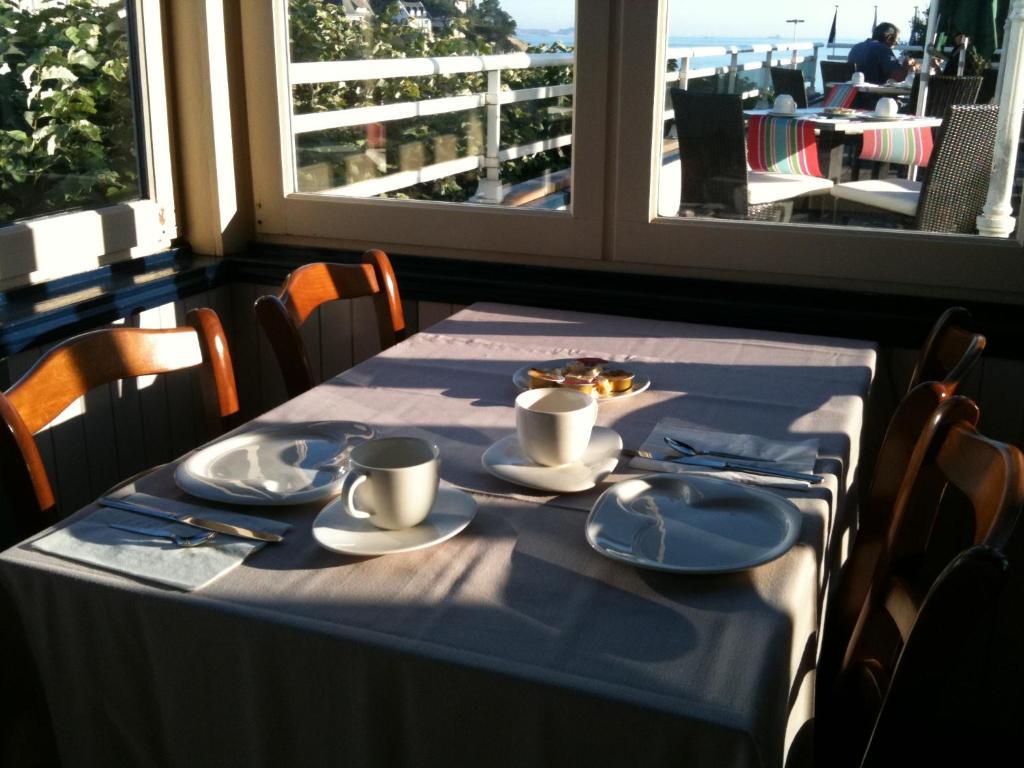 Hotel De La Plage Dinard Exterior photo
