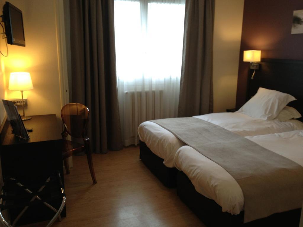 Hotel De La Plage Dinard Room photo